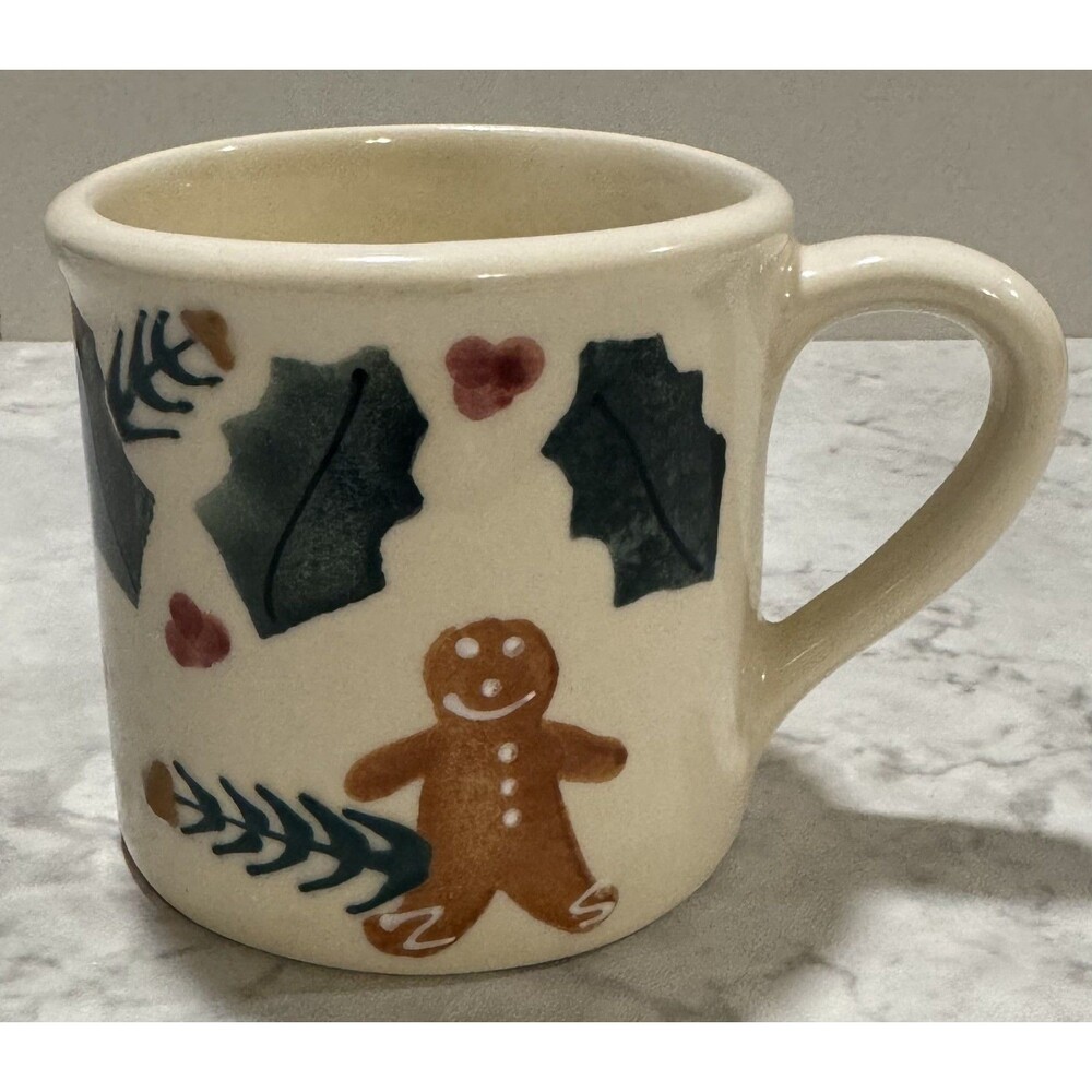 Vintage 1982 Hartstone Pottery Christmas Gingerbread Man Mug Holly Berries